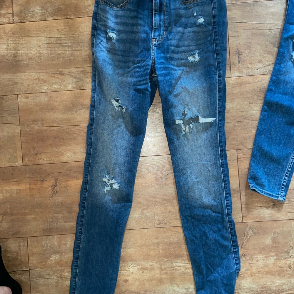 Men's Distressed Blue Jeans